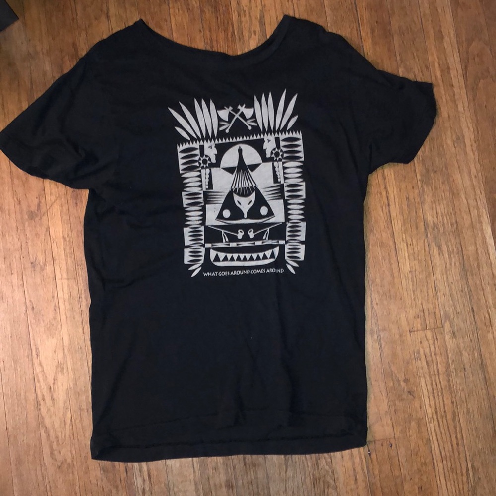 WHAT GOES AROUND COMES AROUND TEE
